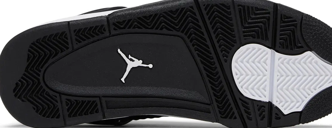 White 4 GS Thunder Jordan Retro 0807